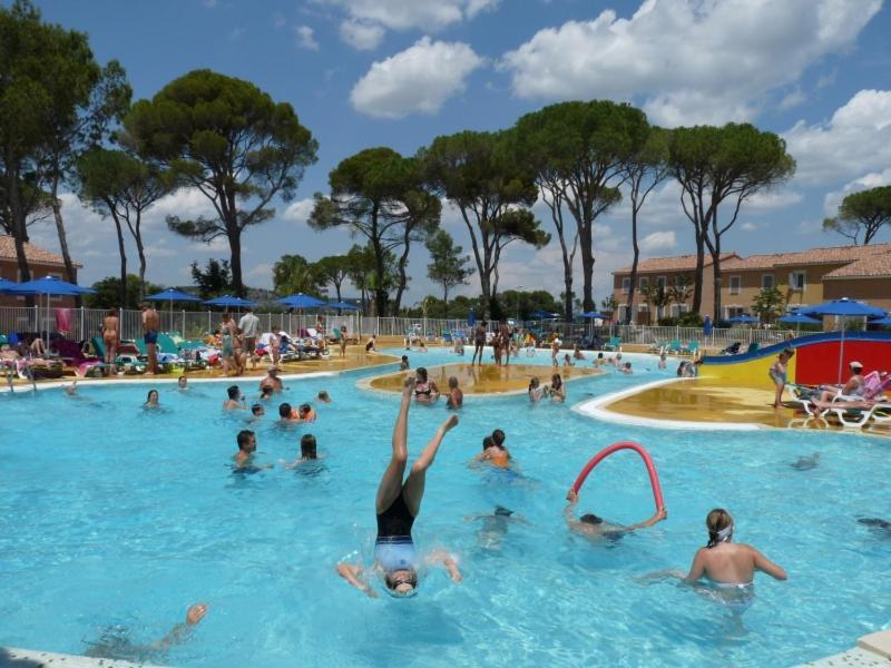 קאלביסון Maison Climatisee Avec Piscine Chauffee מראה חיצוני תמונה